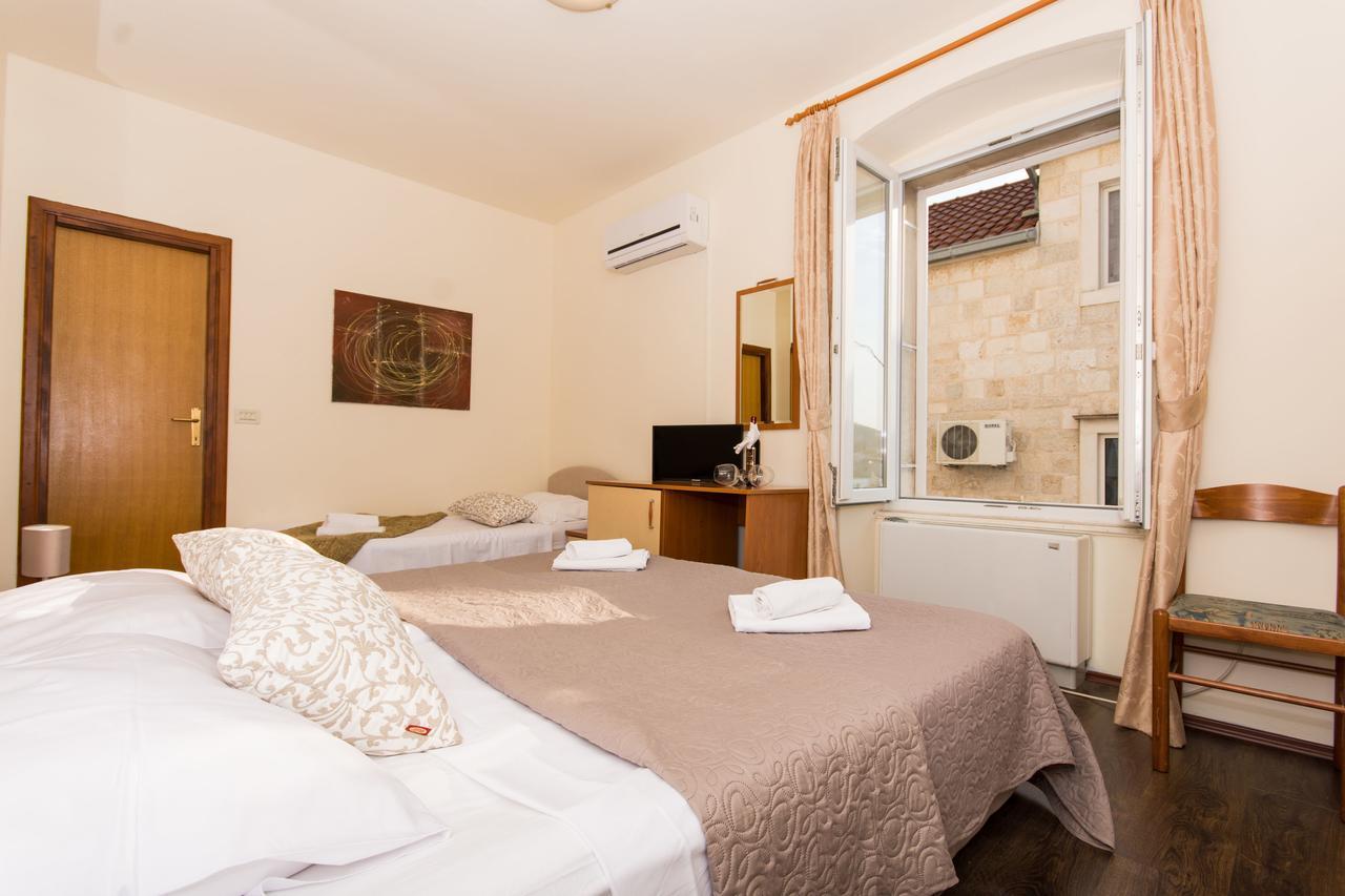 Rooms Villa Liza Trogir Exterior foto